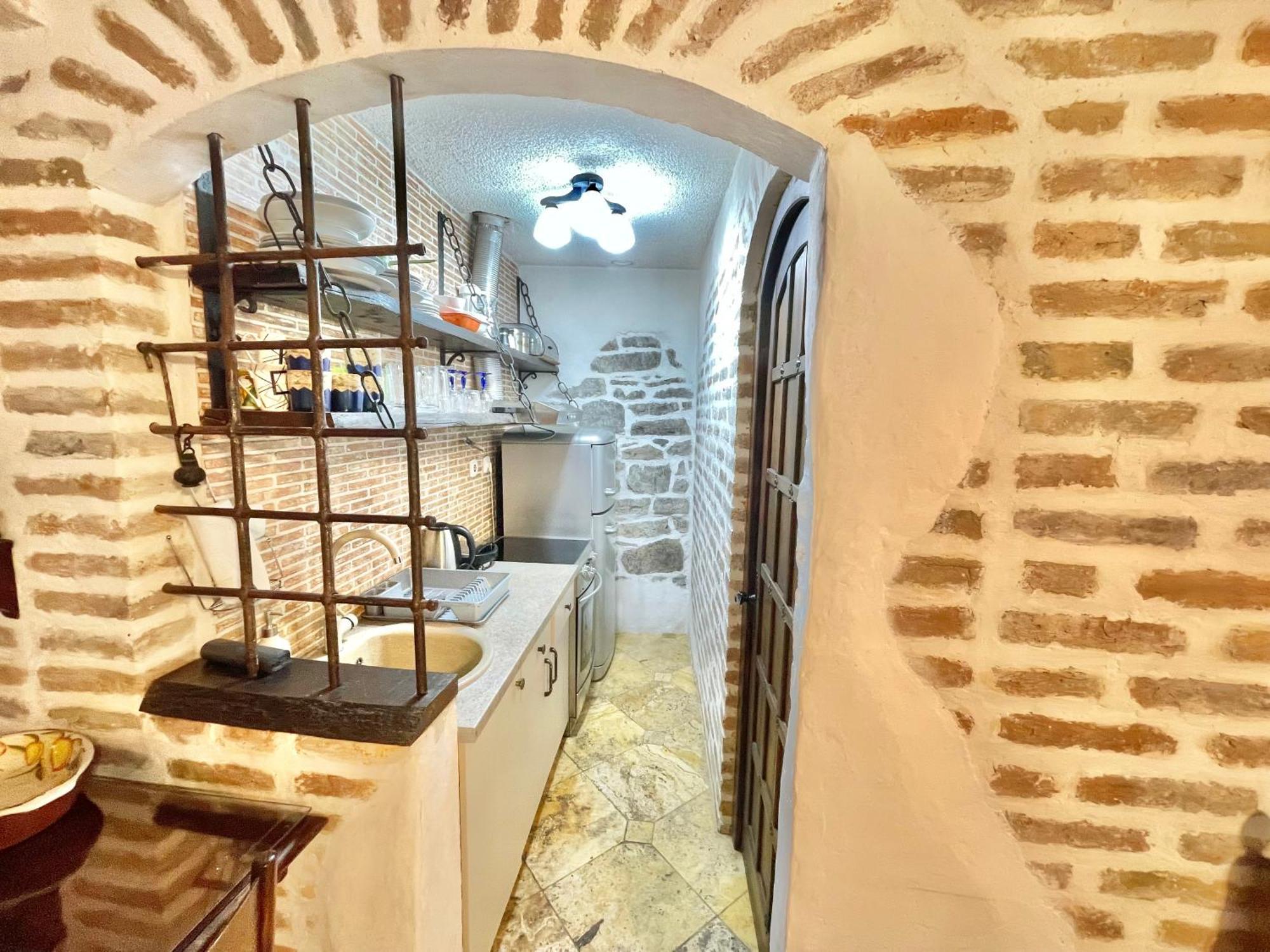 Old Town House With Private Garden Budva