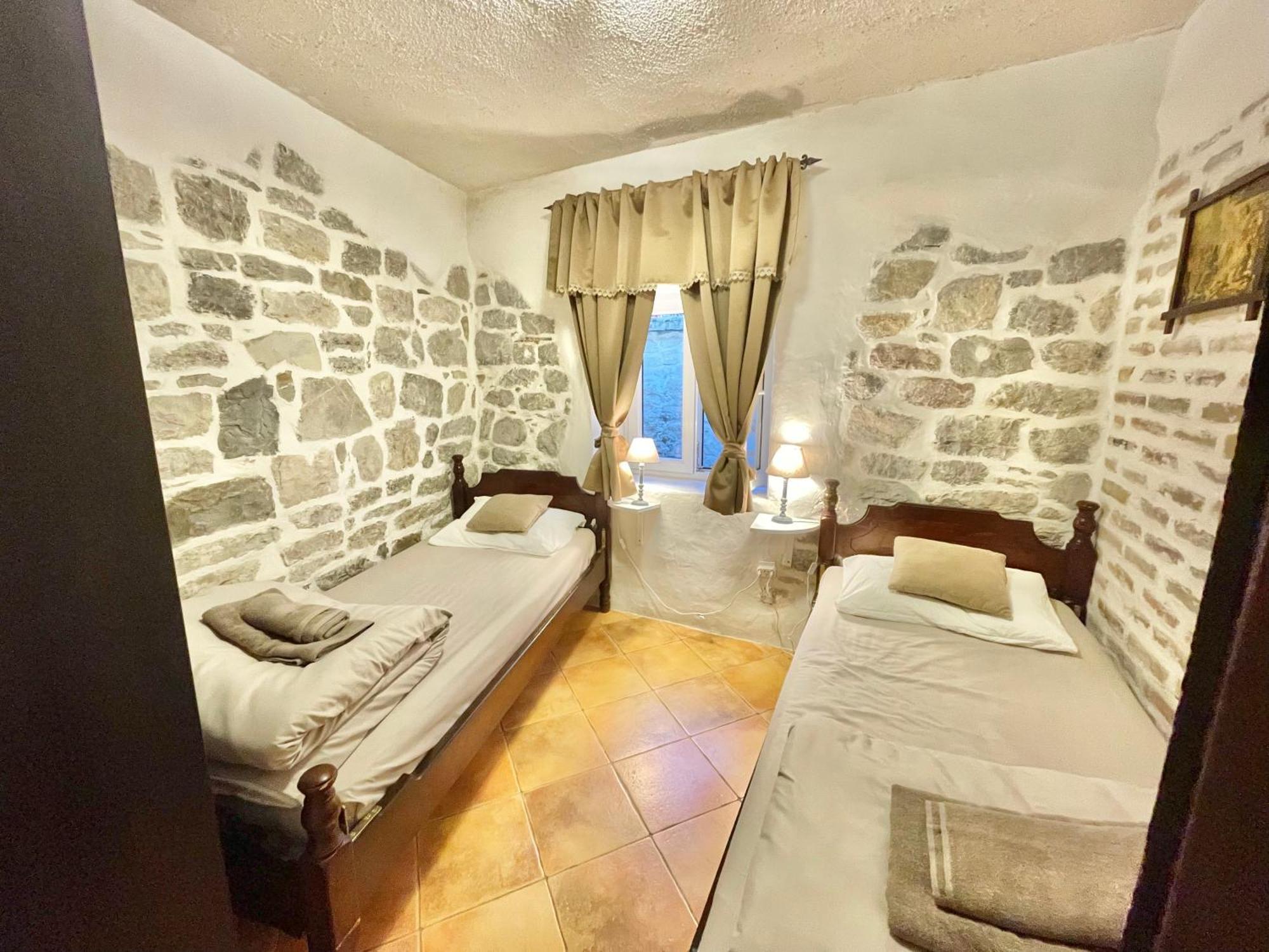 Apartman Old Town House With Private Garden *