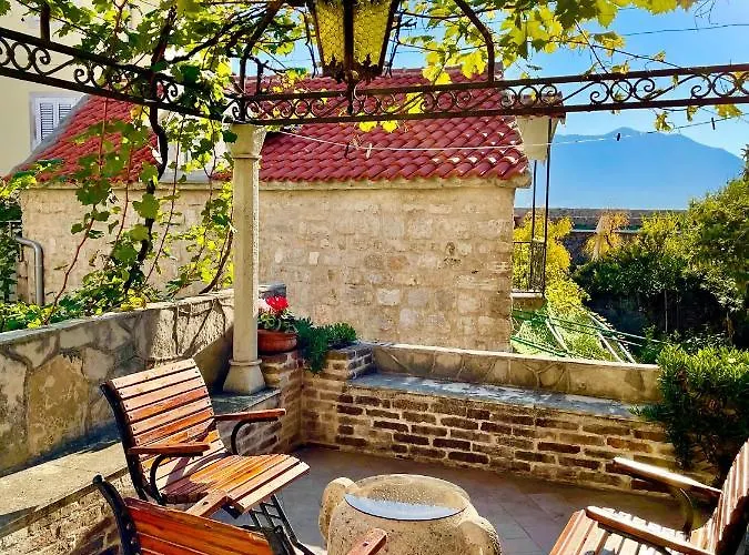 Old Town House With Private Garden