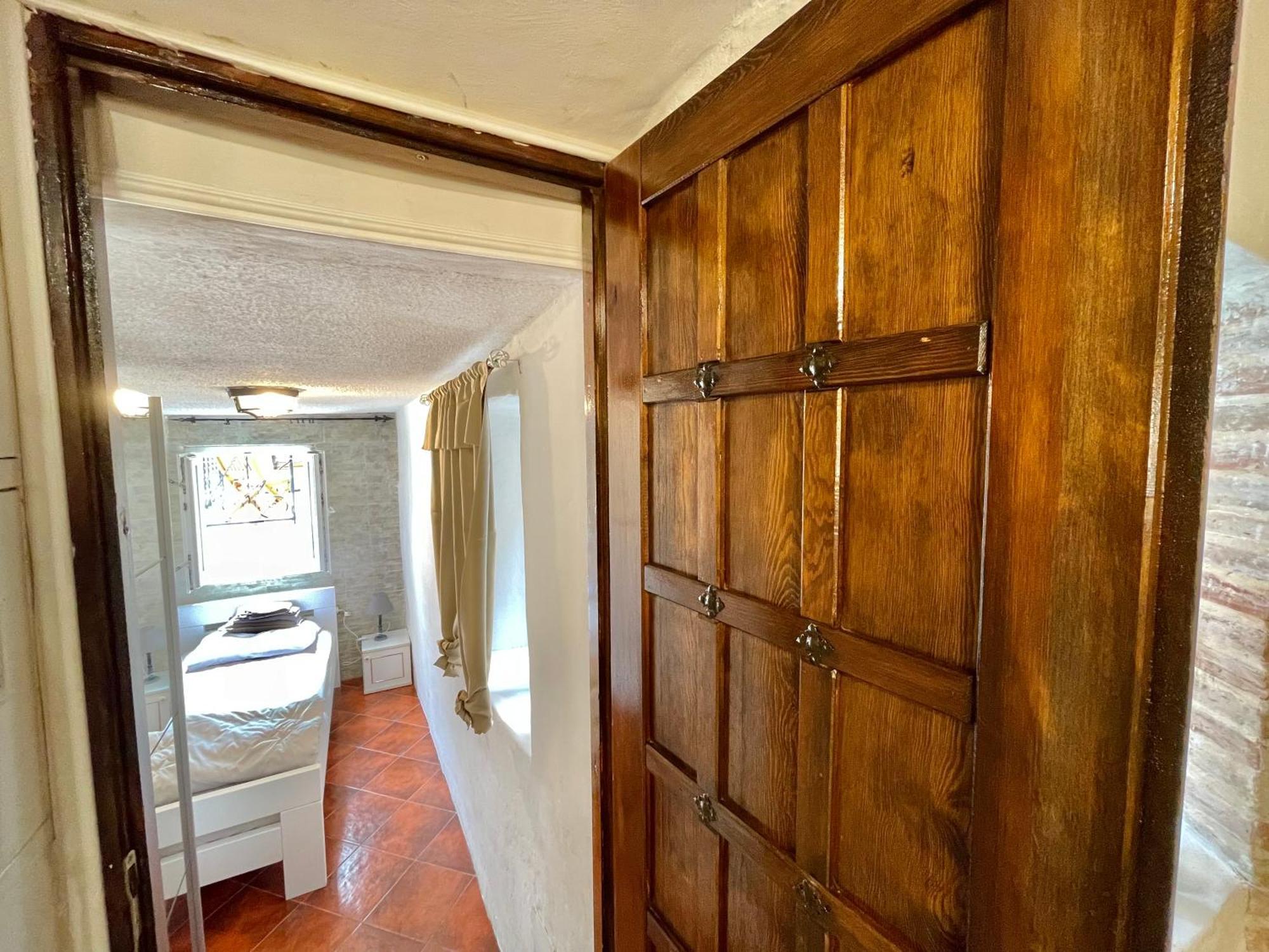 Old Town House With Private Garden Apartment Budva